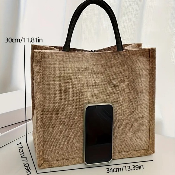 Grandma Tote Bag -Spacious & Stylish Handbag - Perfect Gift for Moms & Grandmas - Picture 3 of 8